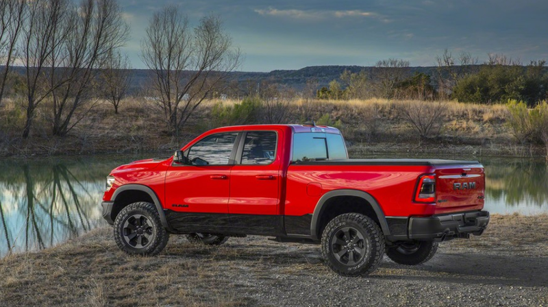 Illustration for article titled The 2019 Ram 1500 Gets Hybrid Tech And An Insane 12-Inch Touchscreen